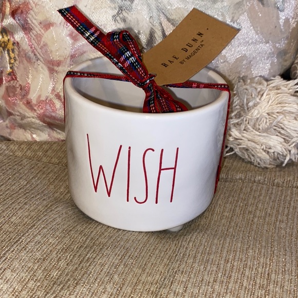 ❤️🎄❤️NWT Rae Dunn Ceramic Holiday “Wish” Small Planter - Picture 1 of 7